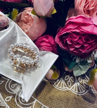 SPINKA ZŁOTA Z PEREŁKAMI