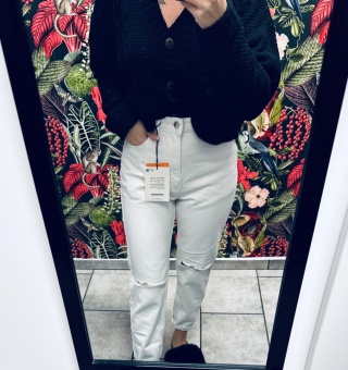 SPODNIE JEANSOWE MOM PULL&BEAR