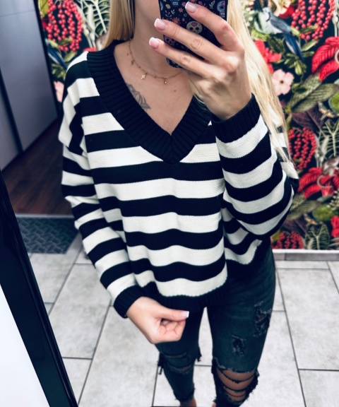 SWETER W PASKI WASSYL