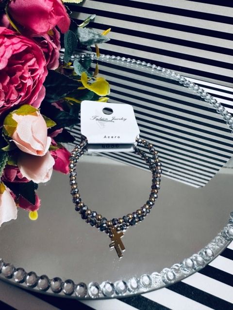 BRANSOLETKA KORALIKI KRZYŻ