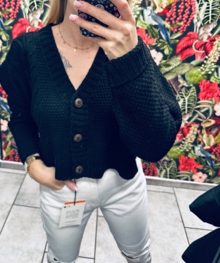 SWETER PRETTYLITTLETHING