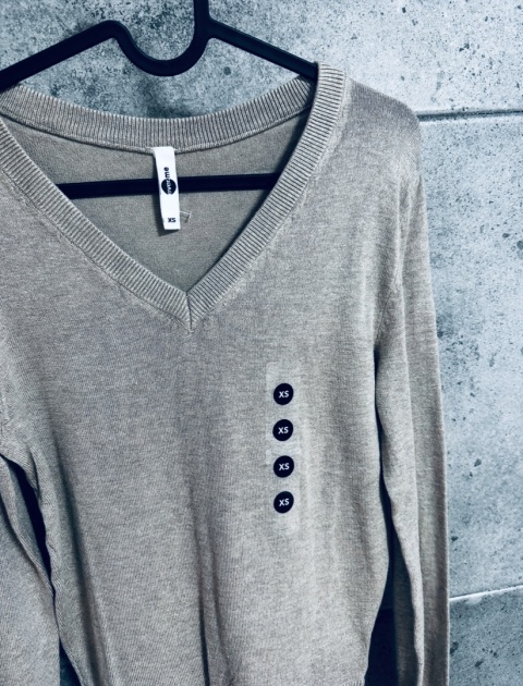 SWETER SEREK BEŻOWY