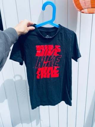 BLUZKA NIKE 128-137